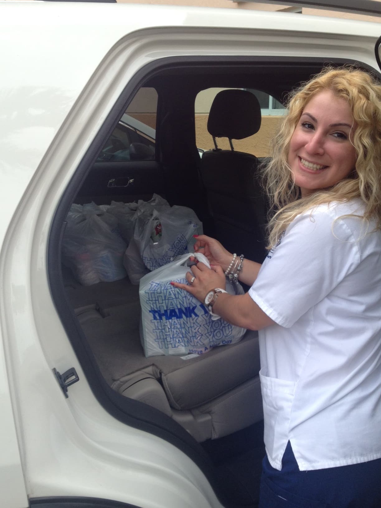 Miami Students Volunteer at Sweetwater Senior Center Keiser University