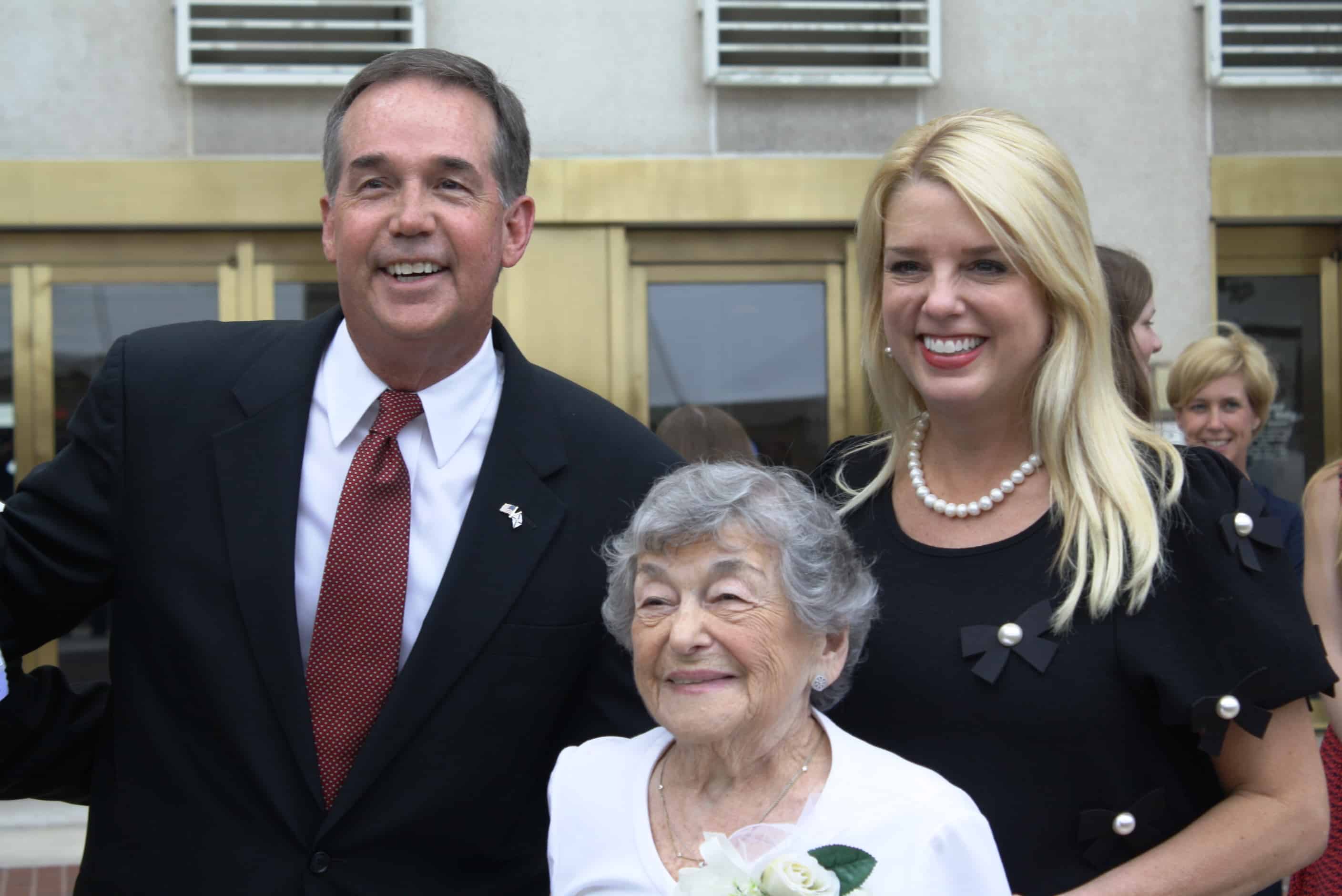 Florida Attorney General Pam Bondi and Cabinet Members Induct Keiser University Co-founder Evelyn Keiser into Florida Women’s Hall of Fame