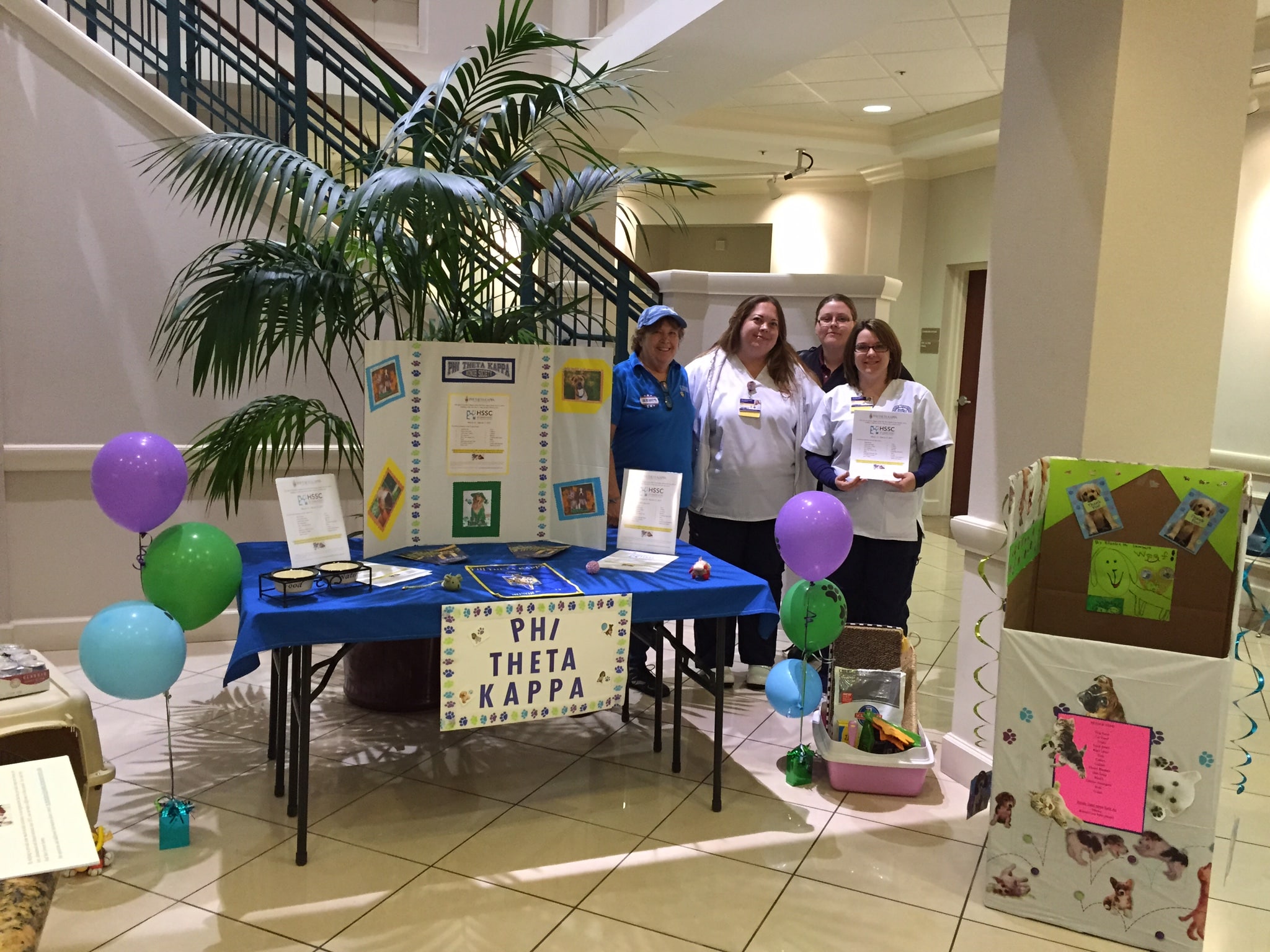 Sarasota’s PTK Members Collect Donations for The Humane Society
