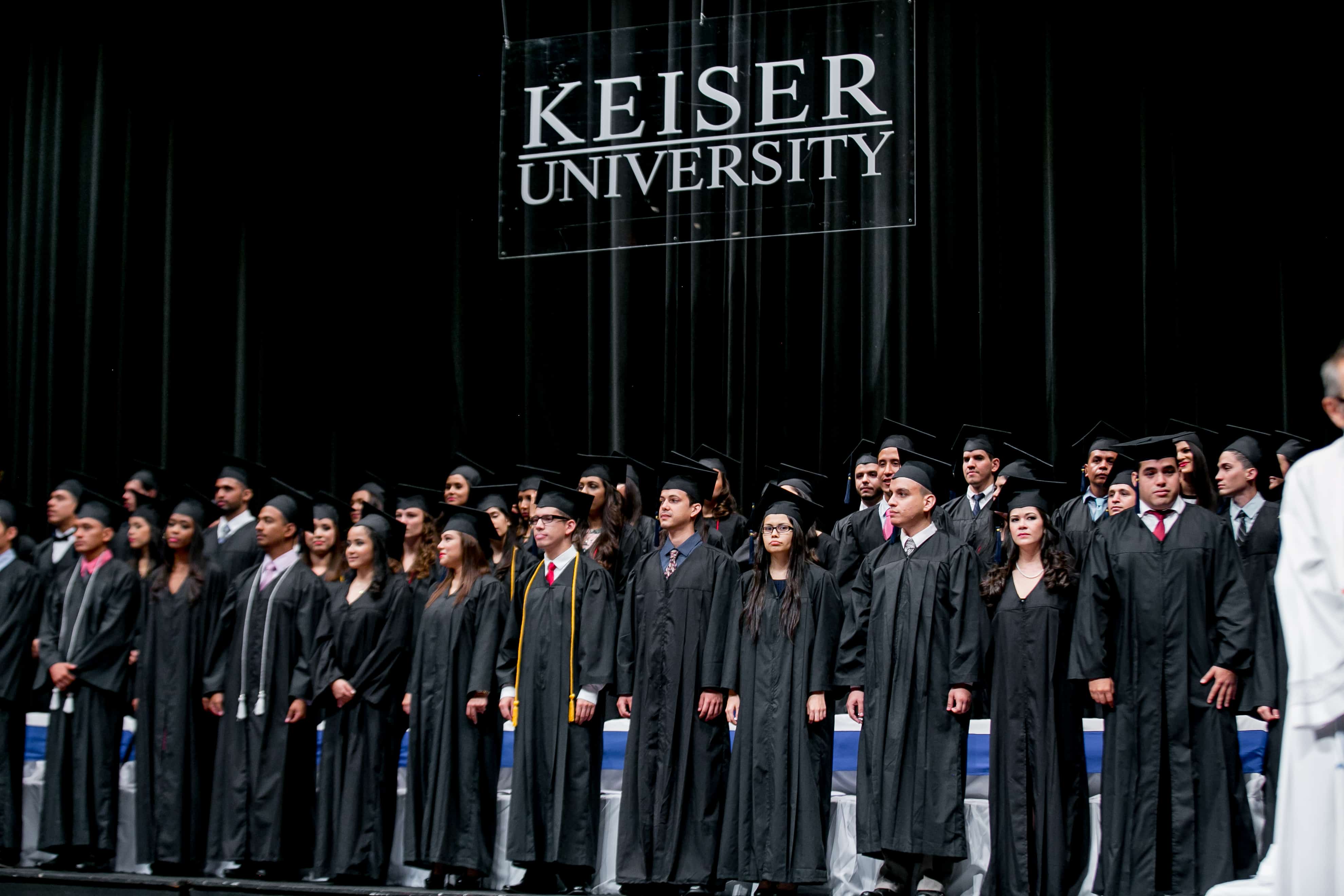 KU Latin America Holds Summer Commencement