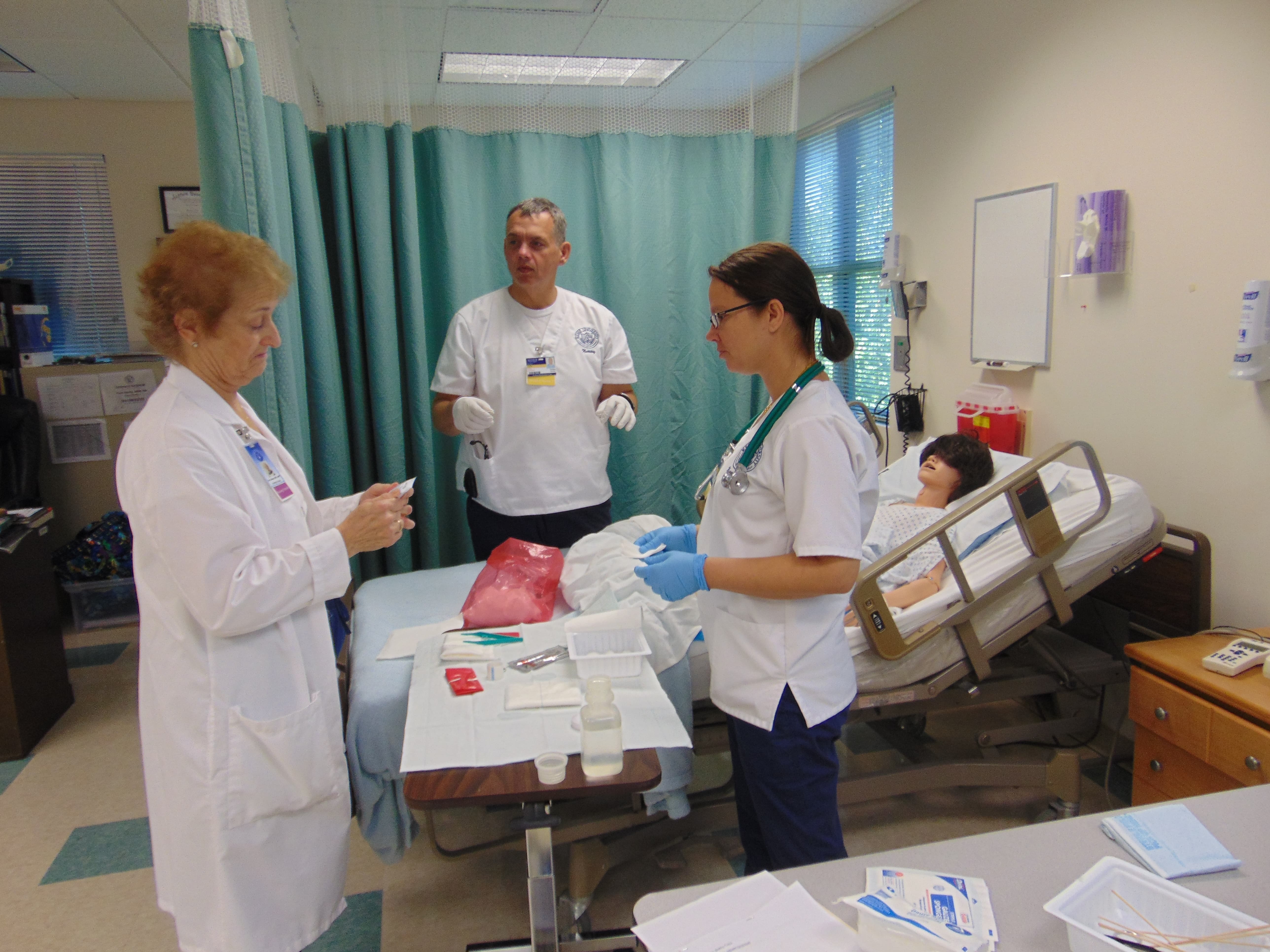 Sarasota Nurses Hit the Lab