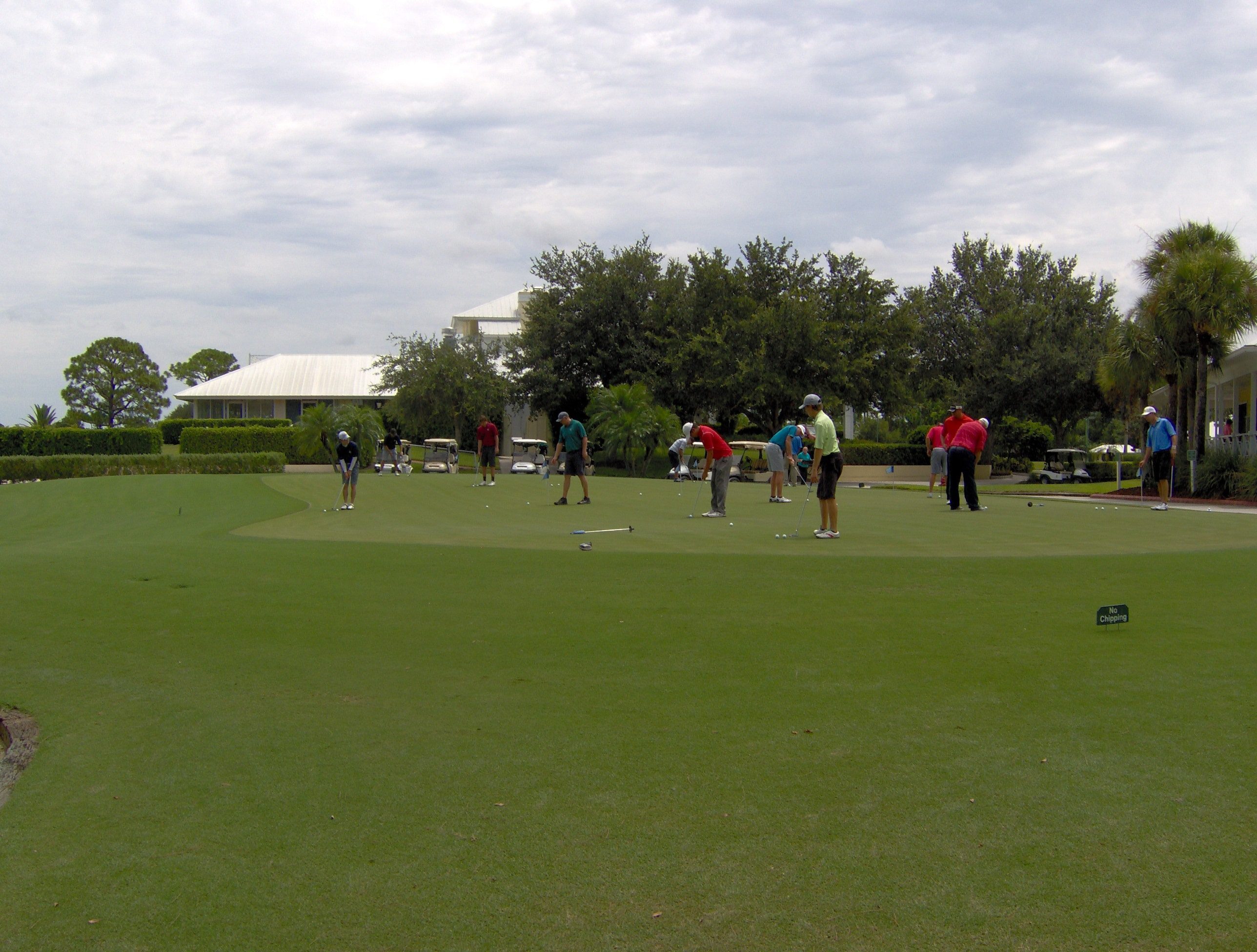 AUGUST IS NATIONAL GOLF MONTH!! College of Golf Students Plan a Golf