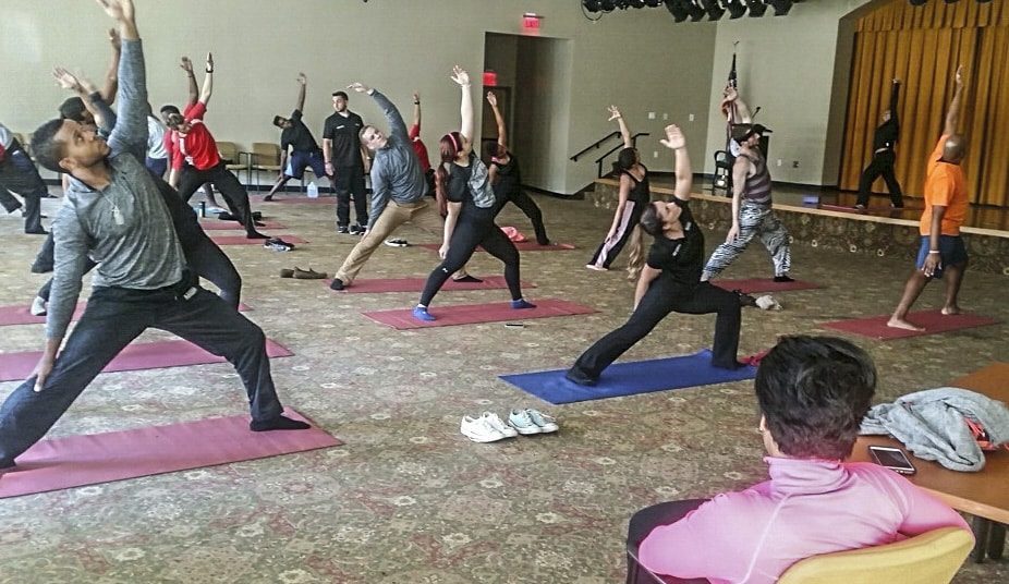 Tampa Holds Collaborative Sports Medicine and Fitness Technology Yoga