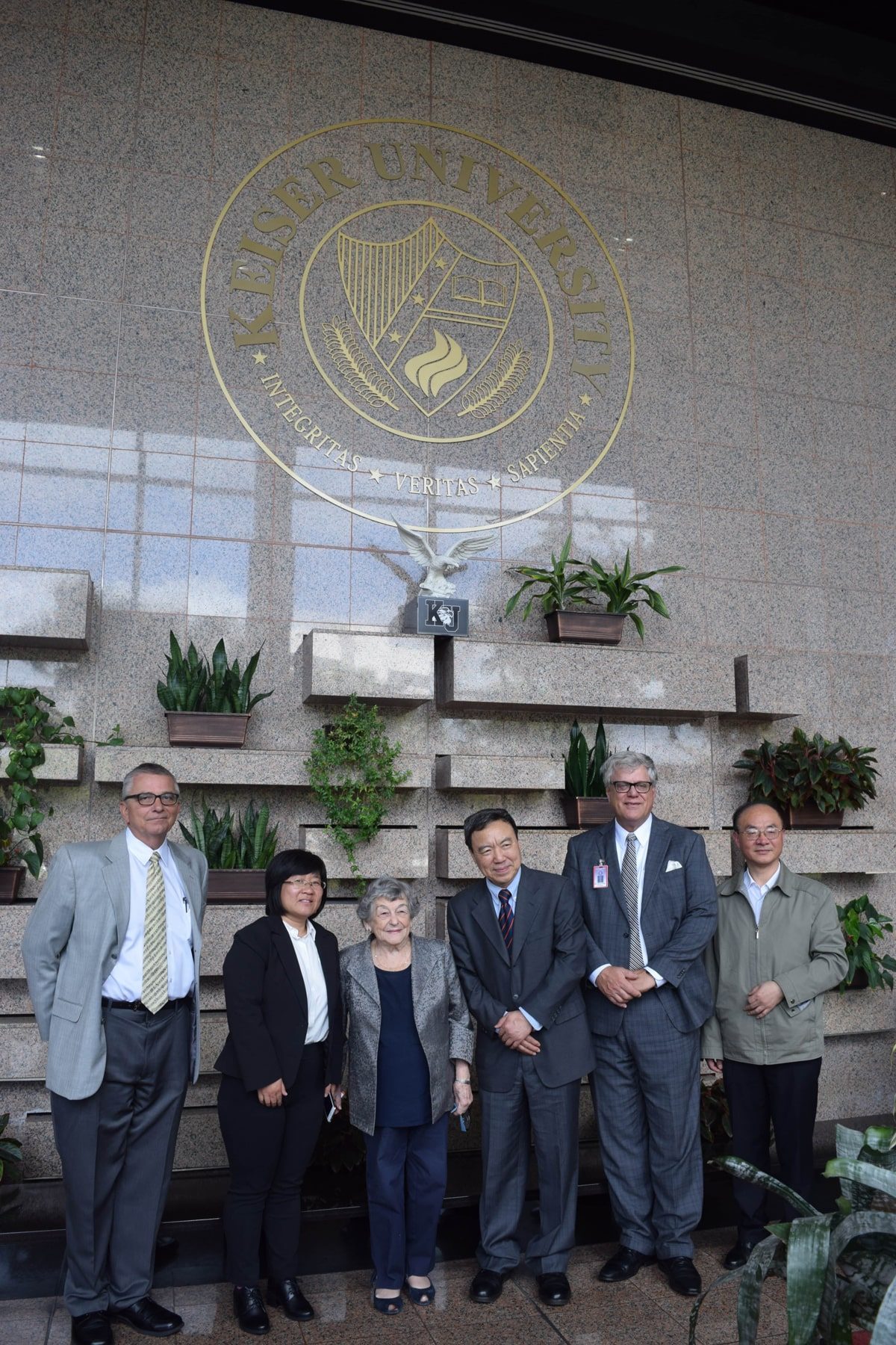 The Shanghai Commerce & Industry Foreign Language College visited the Ft. Lauderdale Campus