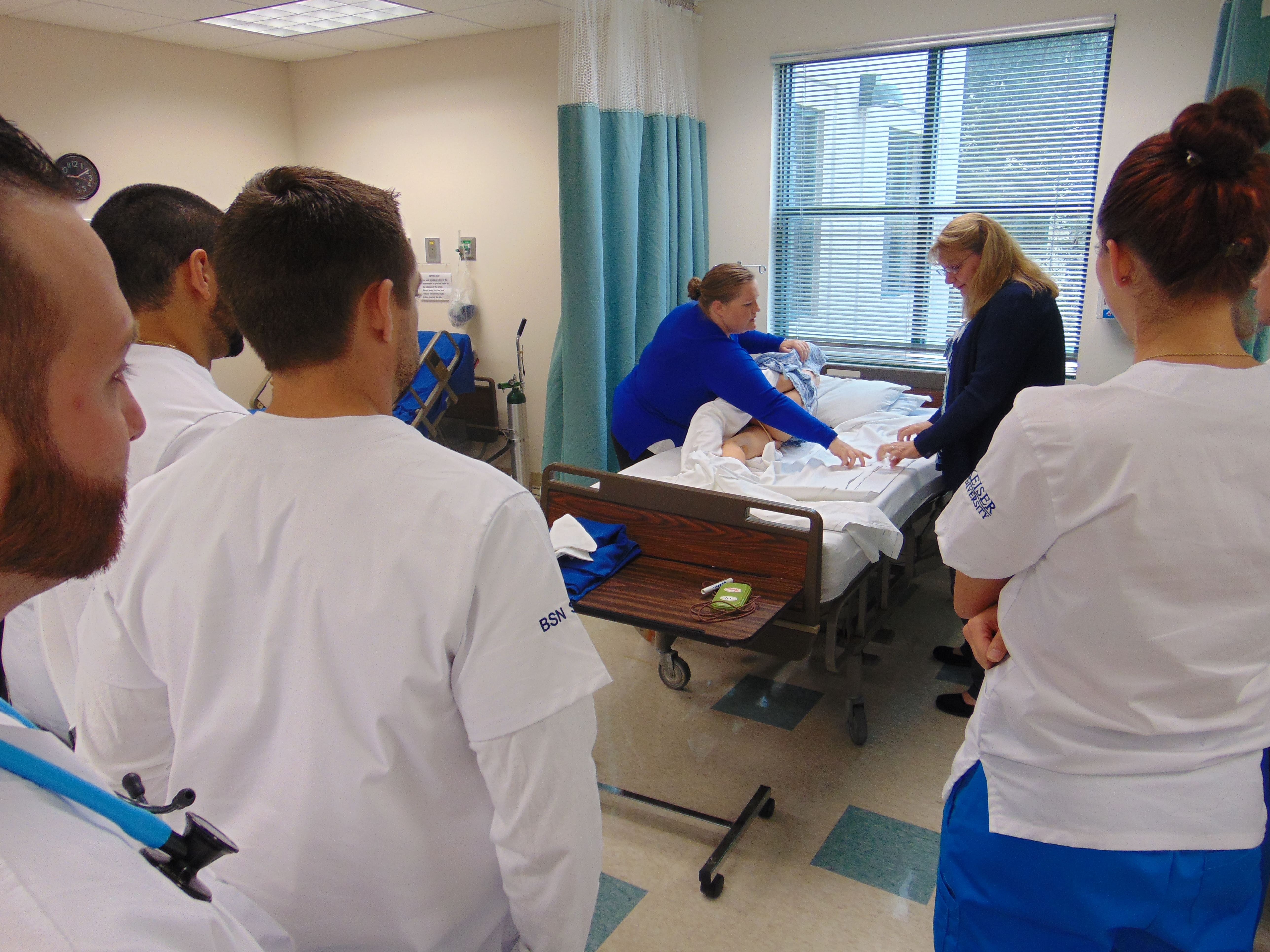 Nursing Students at the Sarasota Campus Learn New Skills