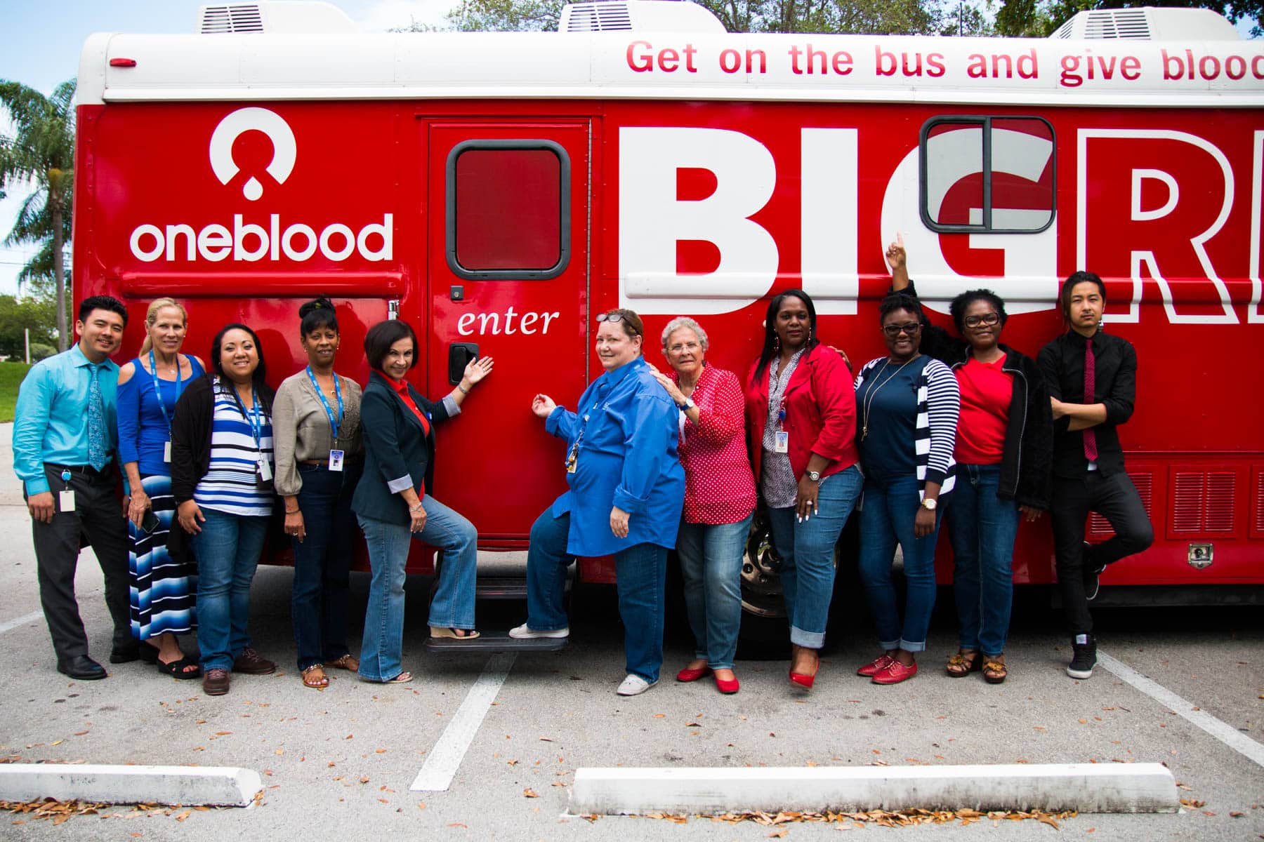 The Online Division Holds a Blood Drive