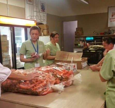 Melbourne Dietetics and Nutrition Students Volunteer at Food Pantry