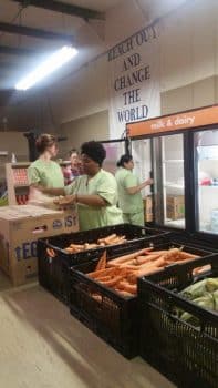 D Amp N Food Pantry March 2017 4 - Melbourne Dietetics And Nutrition Students Volunteer At Food Pantry - Academics