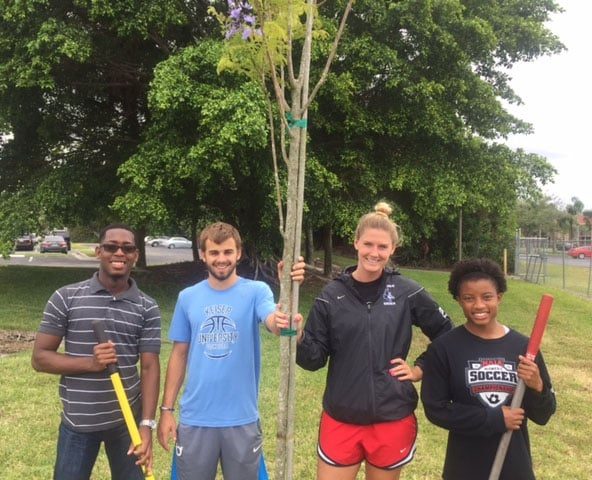 Flagship Students Participate in #EarthDay Activities