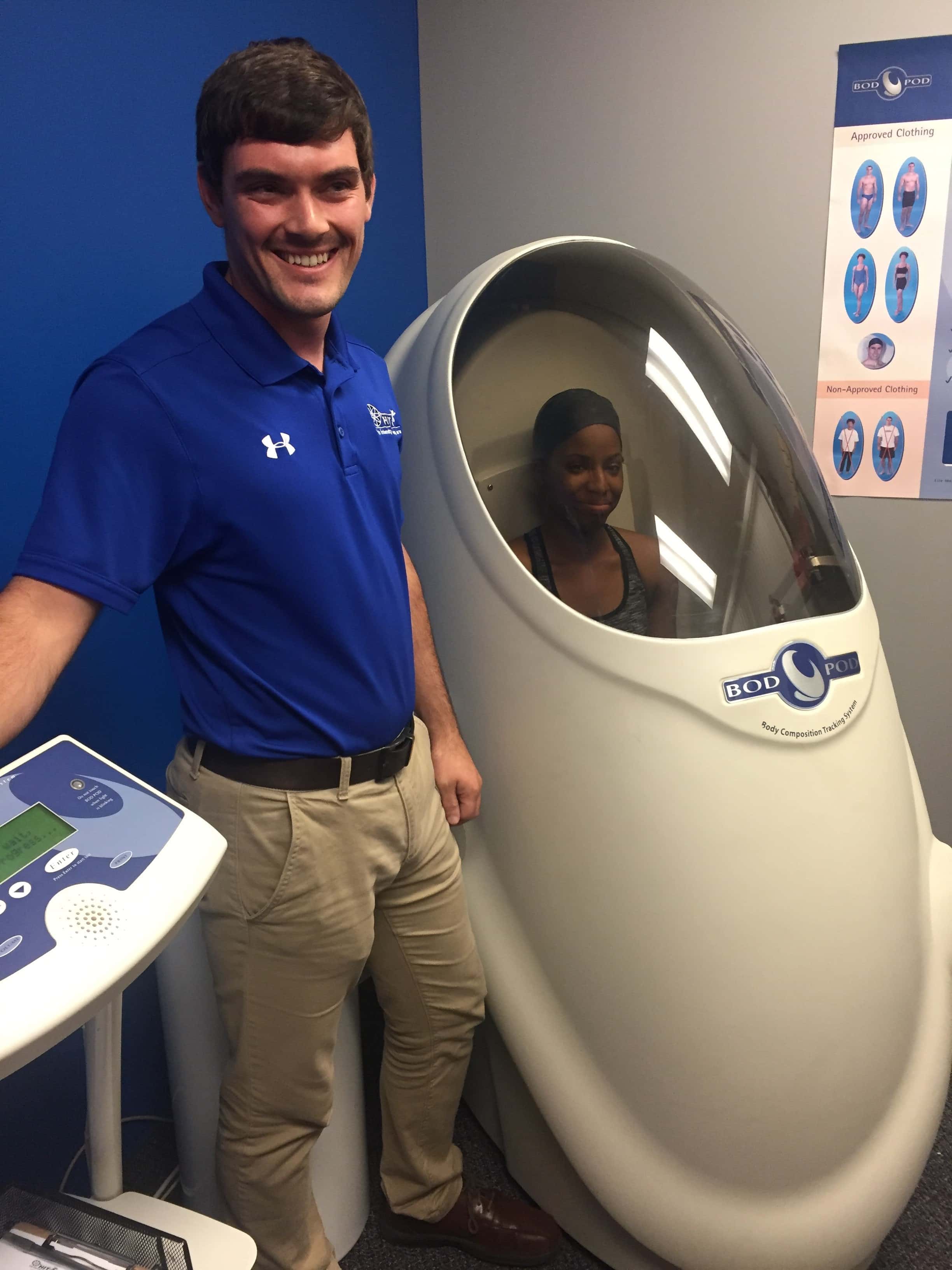 SMFT Students from Jacksonville Learn about An “Egg” That Measures Body Fat Percentage