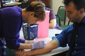 Ma Phlebotomy July 2017 3 - Miami Medical Assisting Students Practice Phlebotomy - Academics