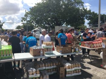Nur Farmshare July 2017 2 - Miami Nursing Students Volunteer For A Food Distribution With City Of Sweetwater - Community News