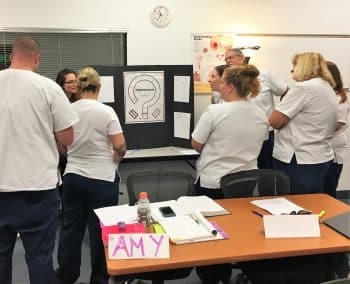 Nur Sept 2017 3 - Melbourne Nursing Students Work On Team Planning - Academics