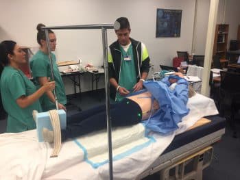 Radiation Therapy Nov 2017 3 - Radiation Therapy Students Practice Triangulation And Isocentric Shifting Exercises - Academics
