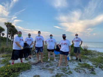 Sarasota Lido Beach Clean Up A 10 20 - Keiser University Students Roll-up Their Sleeves As Part Of The Great American Clean Up - Community News