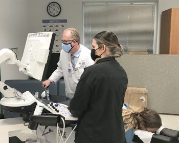 Keiser University Cox Flexion Distraction Ultrasound Exercise C - Keiser University Chiropractic Team Studies The Effects Of Flexion Distraction Technology - College Of Chiropractic Medicine Keiser University Cox Flexion Distraction Ultrasound Exercise - C