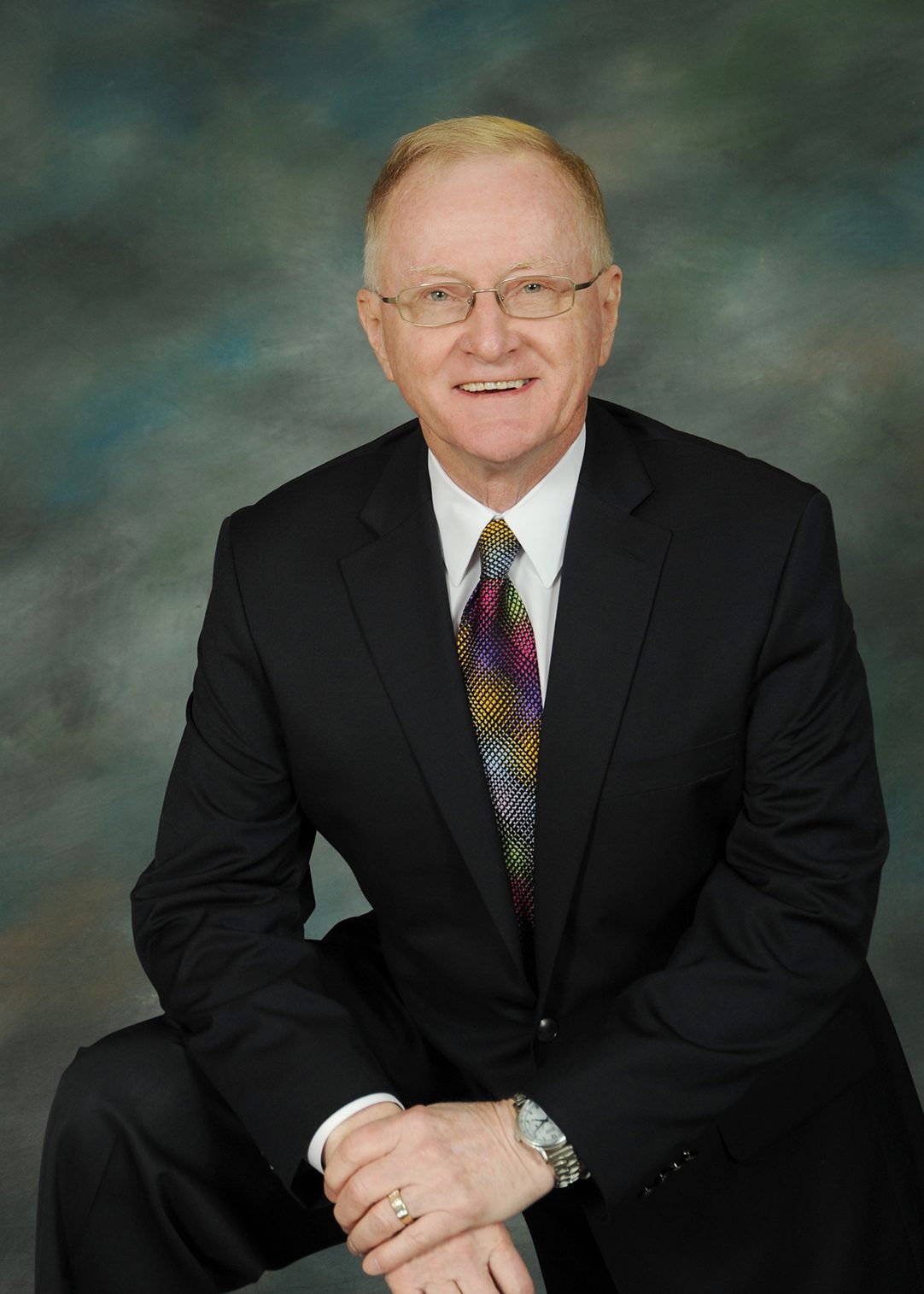 College of Chiropractic Medicine Thanks Dr. James Cox for $100,000 Spinal Research Donation