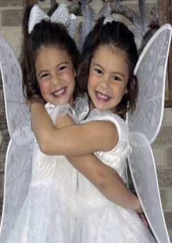 twins - redmondet - sisters - nursing